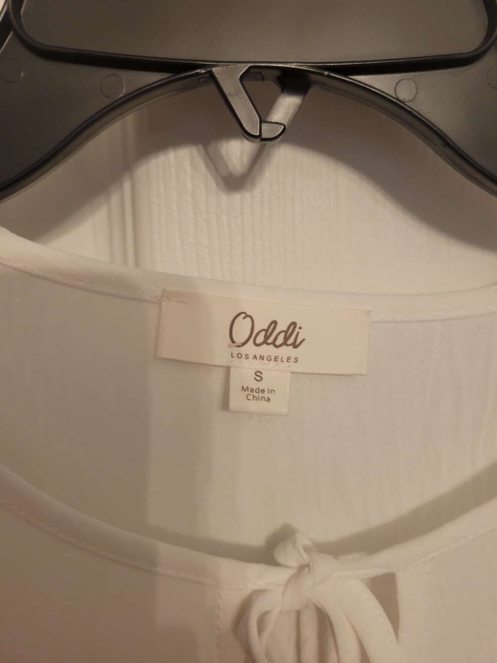 Oddi White Embroidered Flutter-Sleeve Blouse with Tie Neck - Picture 2 of 7